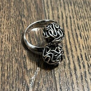 Peruvian Handmade Elegant Silver Swirl Ring